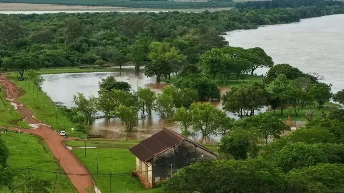 El río Uruguay roza los 10 metros en Santo Tomé