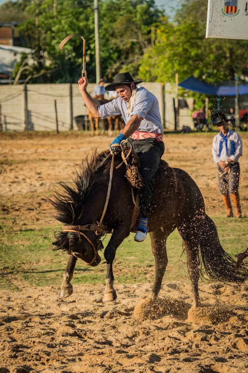Arrancó la Fiesta Nacional de la Yerra y Doma Correntina