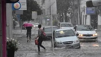 Doble alerta en Corrientes: tormentas fuertes y ráfagas de más de 90 km/h