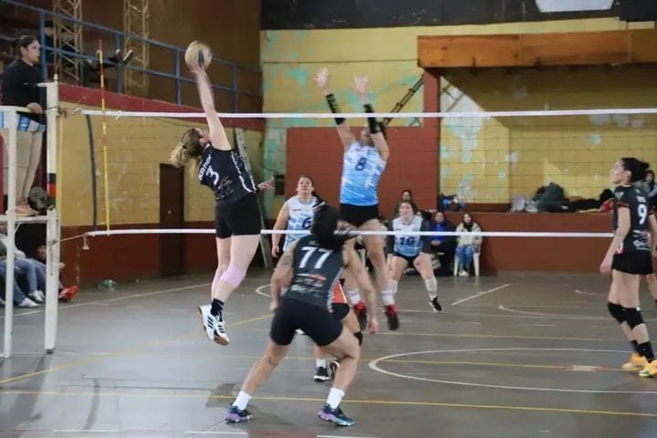Apóstoles y Club de Amigos, campeones del "Poroto" Ramos