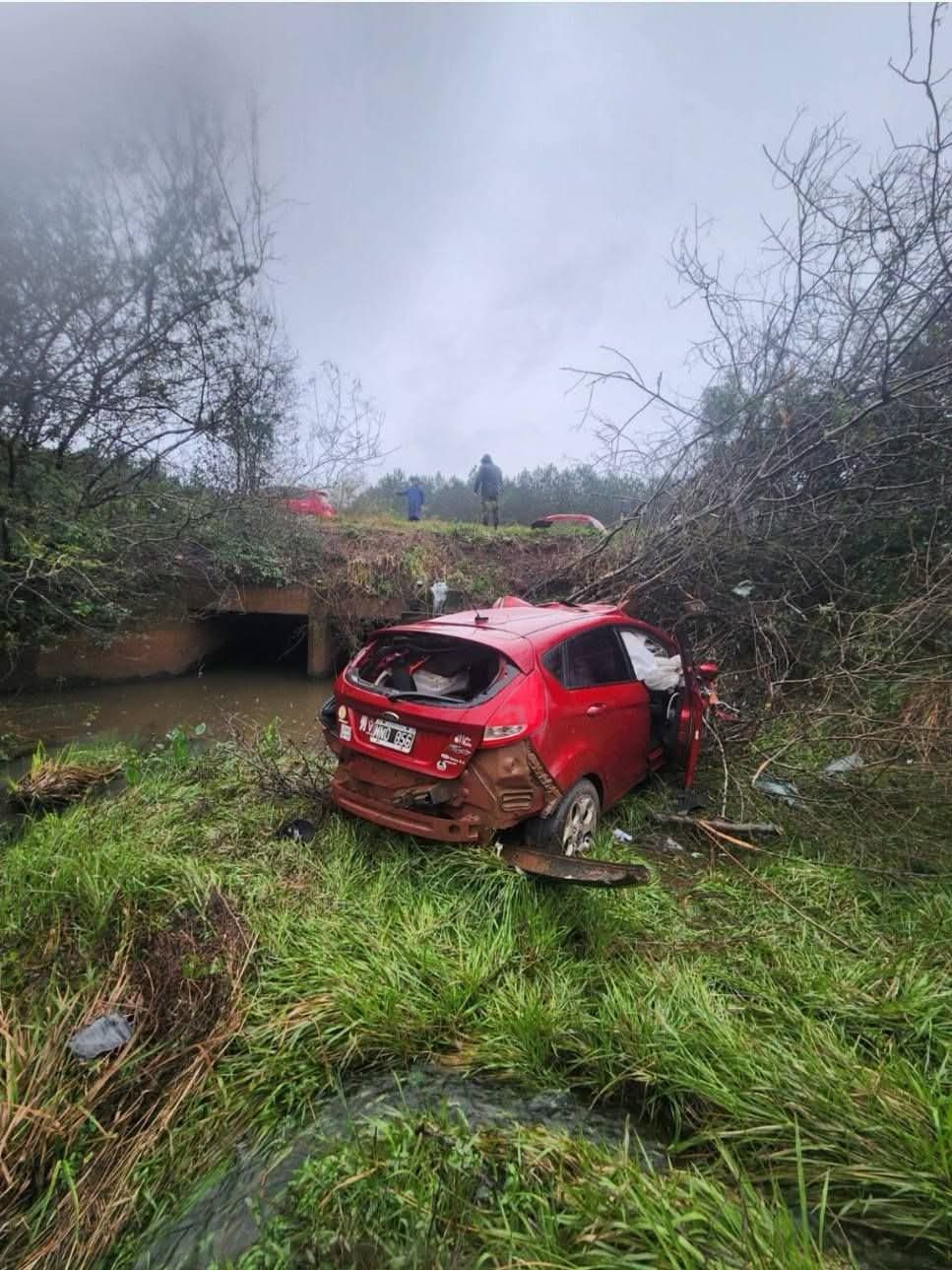 Choque frontal con un camión deja dos muertos en Ruta 14
