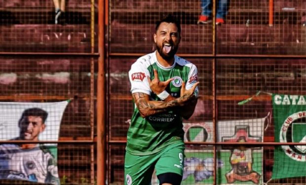 Mandiyú venció a Huracán de Goya y es el mejor del grupo