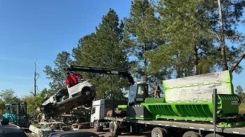 Corrientes ya tiene su primera compactadora móvil de autos