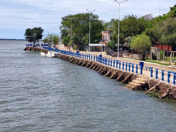 Corrientes prevé ríos altos en Paraná y Uruguay todo octubre
