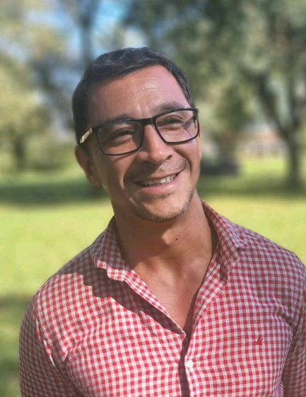 Docente argentino viajará a Finlandia por un concurso forestal