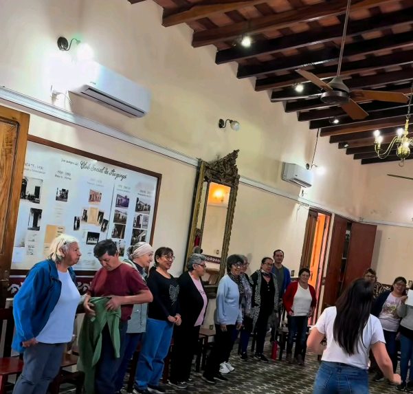 Ituzaingó ofrece controles de salud y nutrición a jubilados