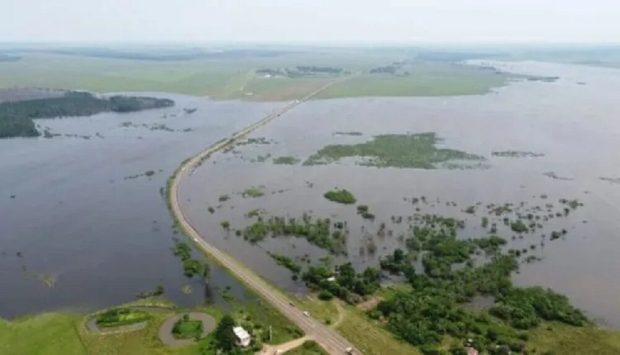 Santo Tomé: el río Uruguay superó el nivel de alerta
