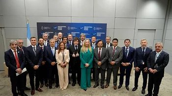 Valdés se reunió con Milei en París por la Argentina Week