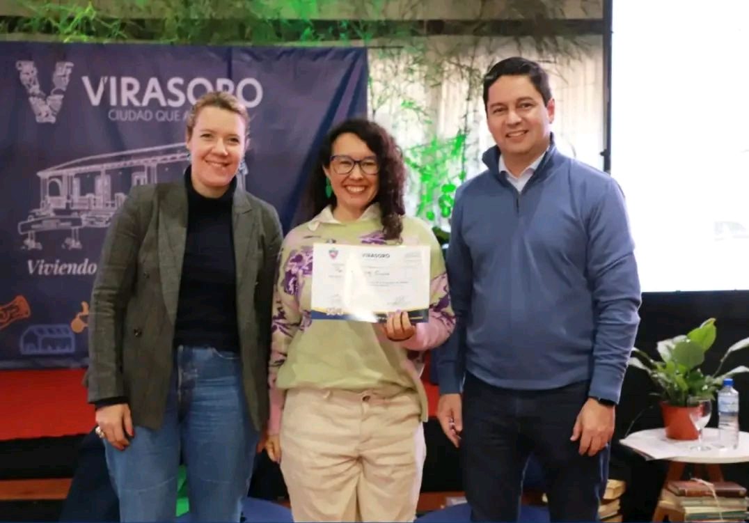 Presentaron en la Feria del Libro "Una chica sin gracia"