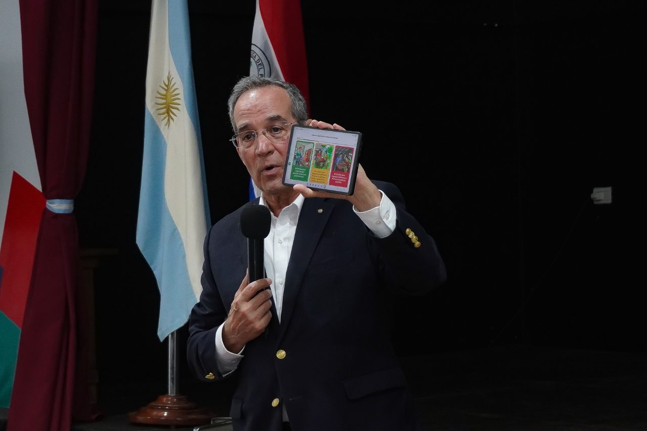 Creador del "Semáforo de la Pobreza" disertó en Virasoro