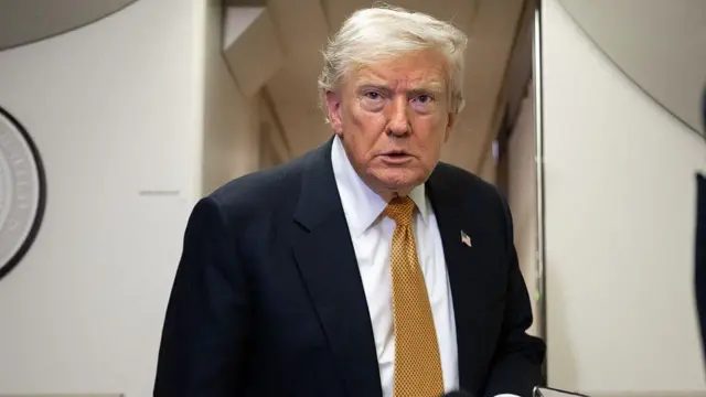 Trump reimpone bloqueo naval a Irán y cobra peaje del 20% en Ormuz