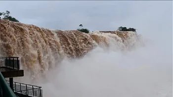 Cierran la Garganta del Diablo por la crecida del río Iguazú