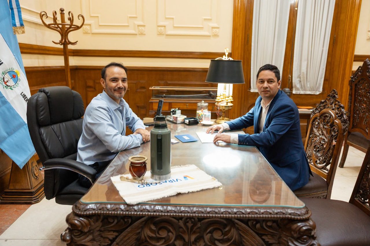 De La Cruz invitó a Valdés a los festejos del Centenario