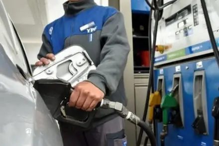YPF subió sus combustibles por la crisis en Medio Oriente