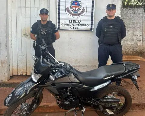 Recuperan en Virasoro una moto Honda robada de una vereda