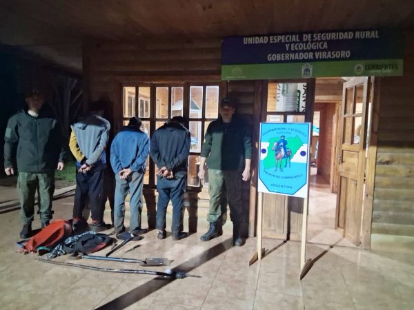 Desarticulan campamento de pesca ilegal en una isla de Corrientes