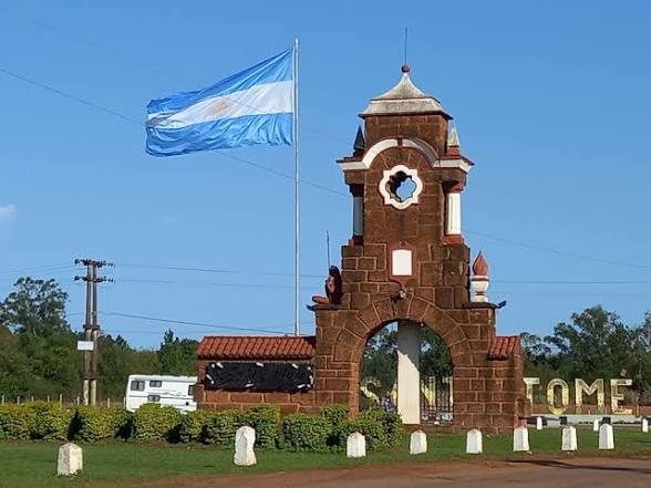 Santo Tomé prepara vigilia por su aniversario con desfile de candidatas