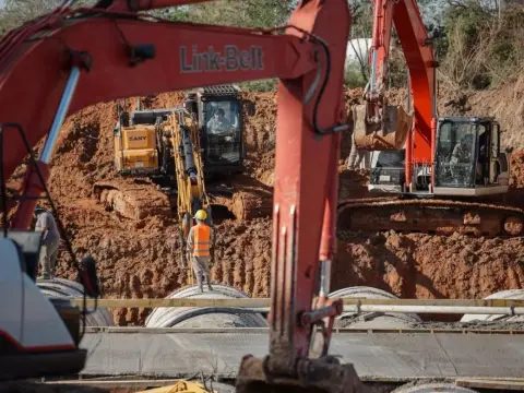 La construcción cayó 28,6% en Corrientes y peligran empleos