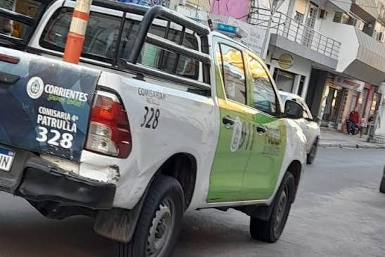 Santo Tomé: agreden a un adolescente en moto y lo graban en video