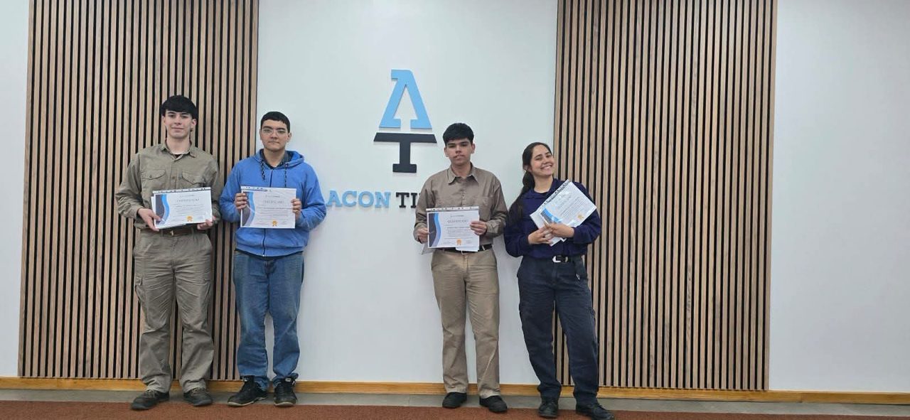 Estudiantes técnicos culminaron sus prácticas en Acon-Timber