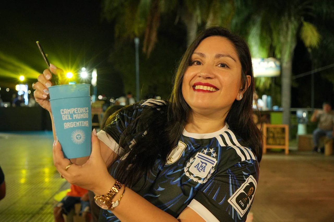 Corrientes Gin volvió a llenar las Terrazas del Paraná