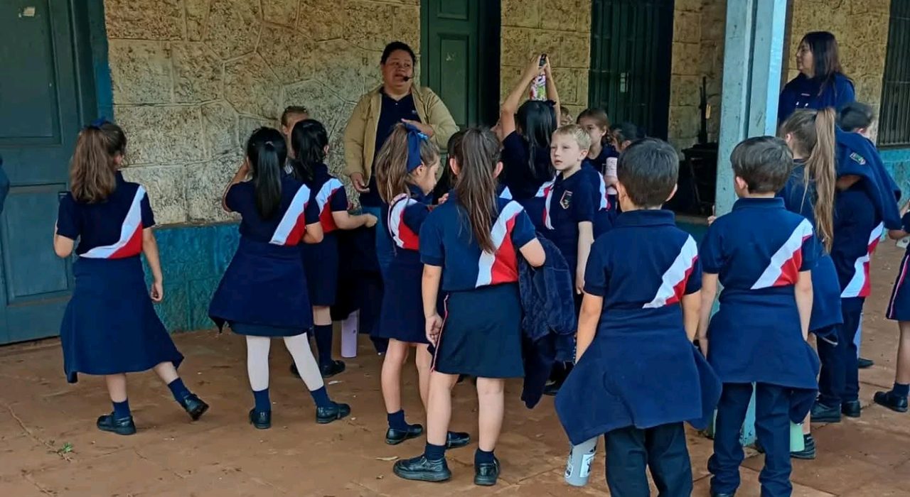 Alumnos de 1º grado del IVO recorrieron los sitios históricos de Virasoro