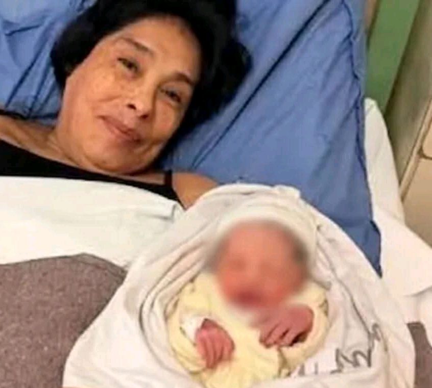 A los 62 años fue madre por primera vez
