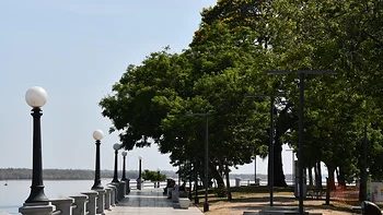 Corrientes extenderá sus costaneras con 12 millones de m³ de arena