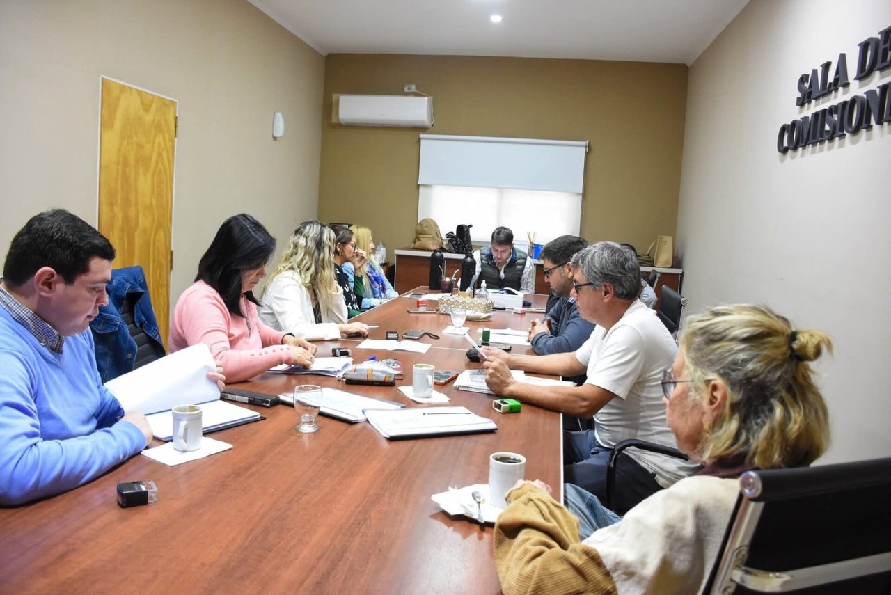 Concejo santotomeño trató terreno del SITRAJ y otros proyectos