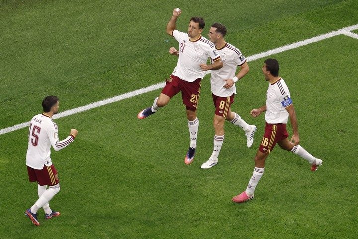 España aplastó a Francia y es el primer finalista del Mundial