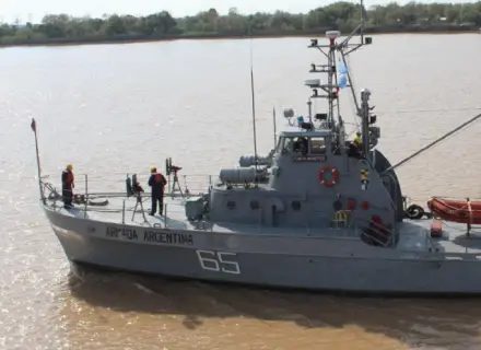 La Armada despliega buques y anfibios por El Niño