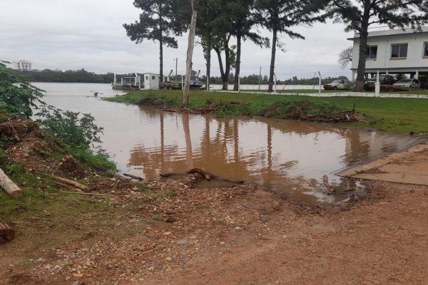 Cierran el paso Alvear-Itaquí por la crecida del río Uruguay