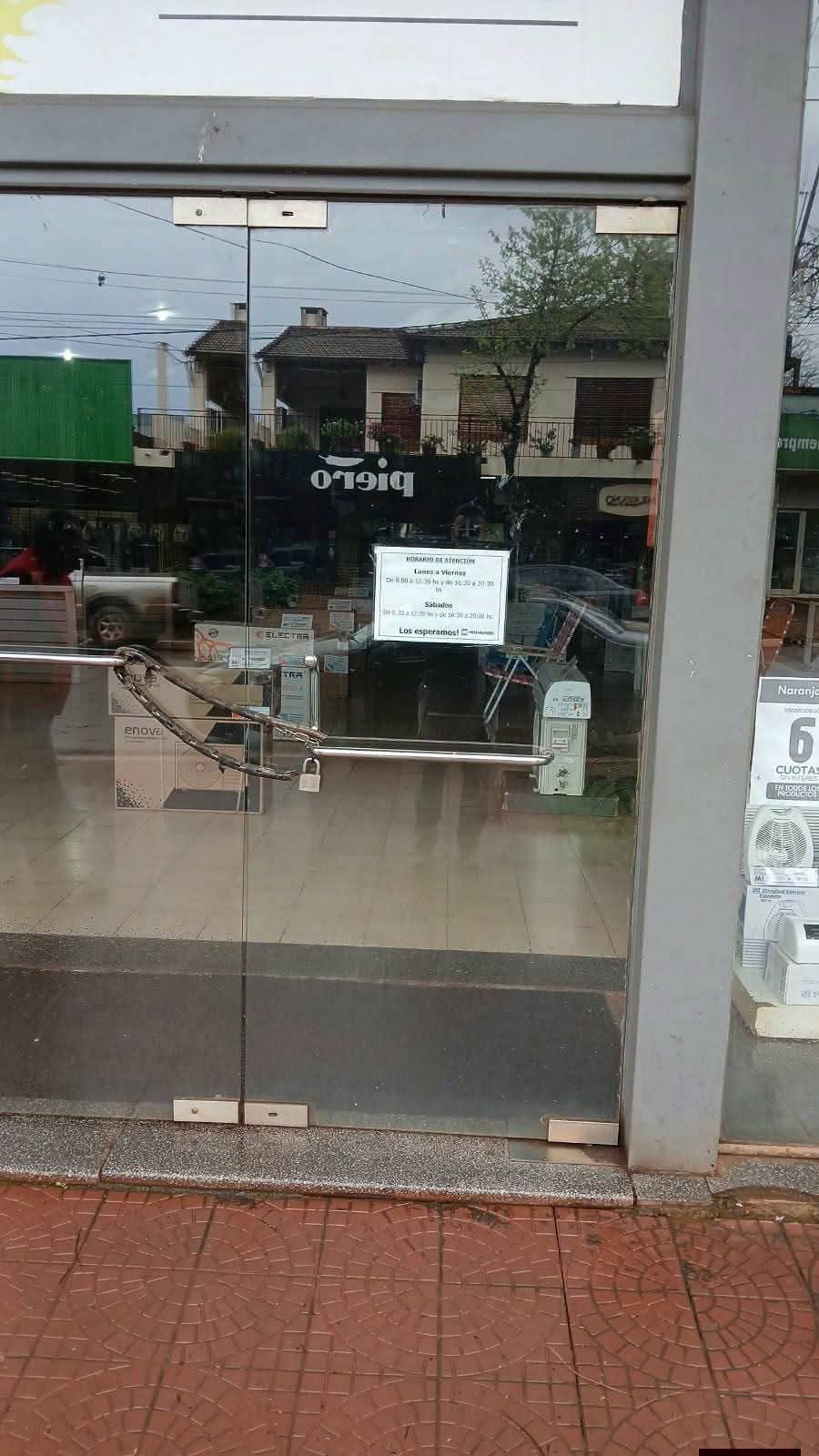 Virasoro: cierran locales comerciales por la crisis