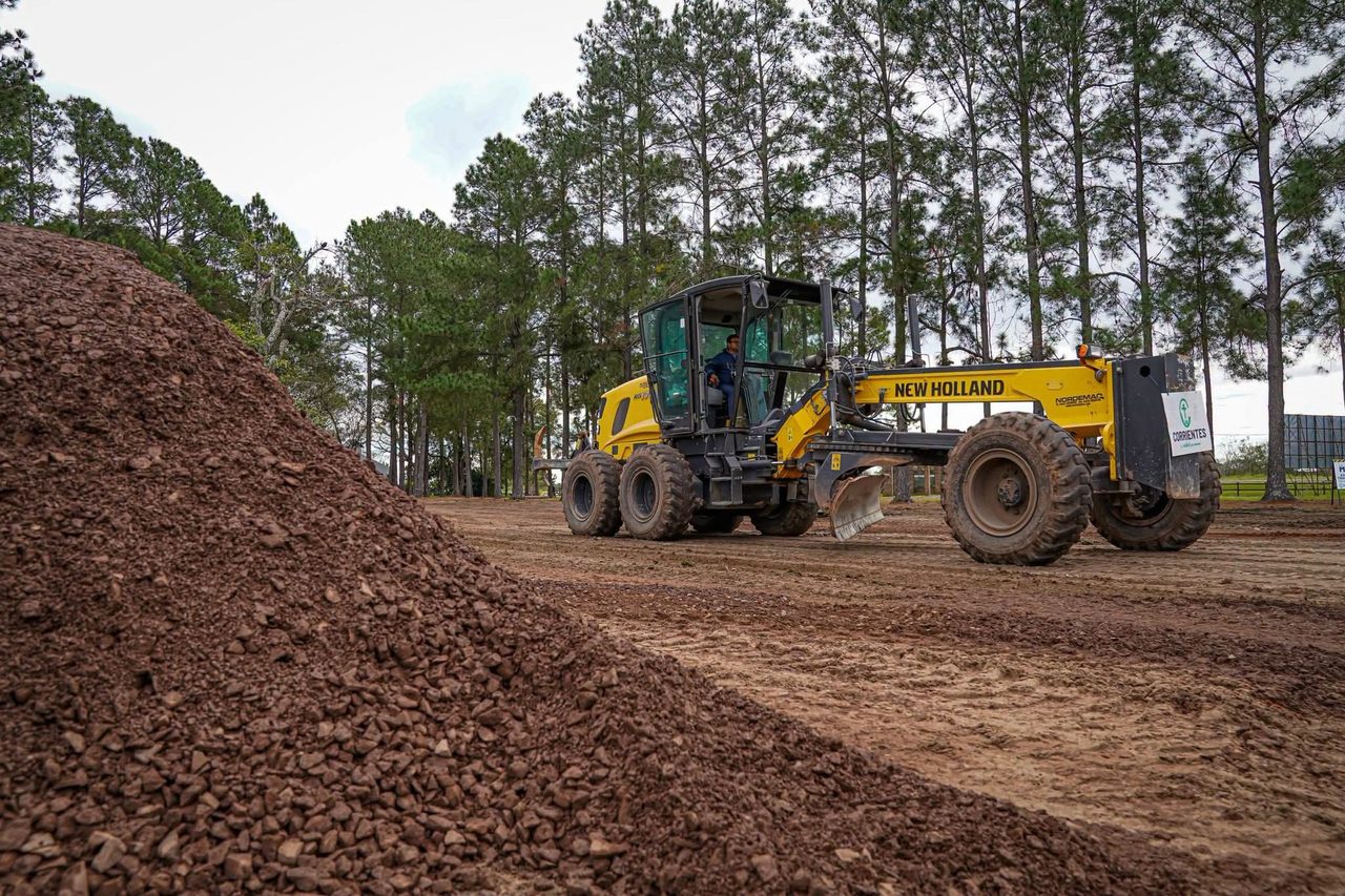 La ciudad alcanzó 45.000 metros de enripiado en casi 50 barrios