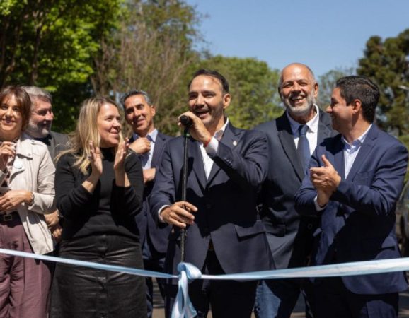 Valdés viaja a París a buscar inversiones para Corrientes