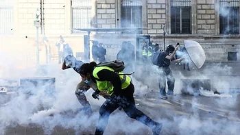Francia: disturbios y 166 detenidos en una jornada de protestas