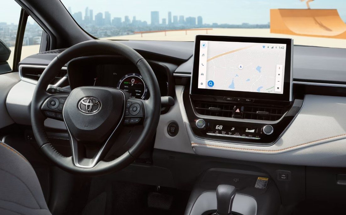 Autos con software: ¿por qué no reciben tantas actualizaciones como el celular?
