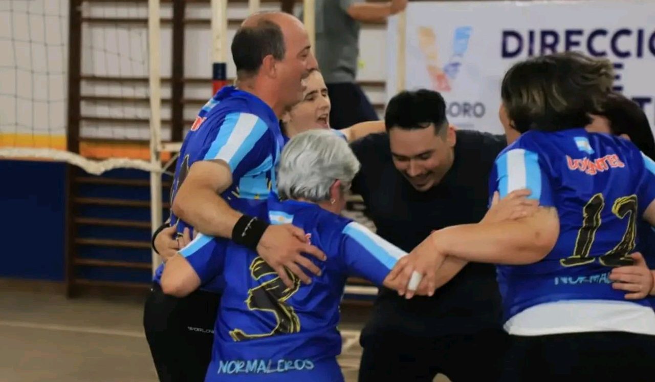 Nueva jornada del Torneo de Vóley Docente en la ciudad