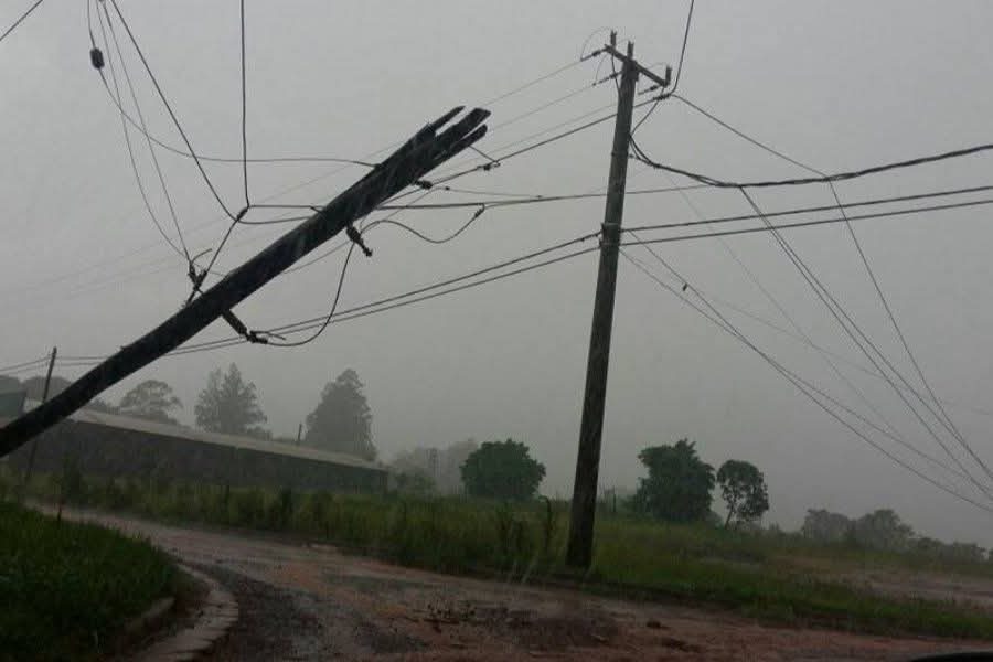 Apagones en Corrientes y el interior por lluvia y vientos fuertes