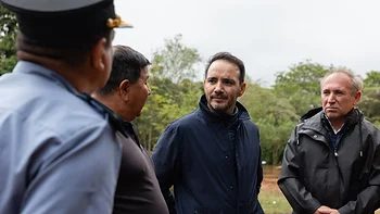 Valdés espera que la bajante del Paraná llegue a Itatí y Paso de la Patria