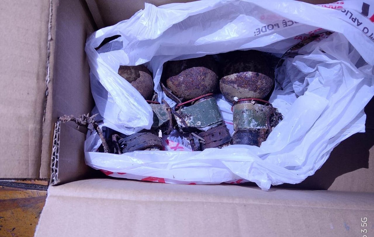 Hallaron tres granadas en una vivienda de La Cruz