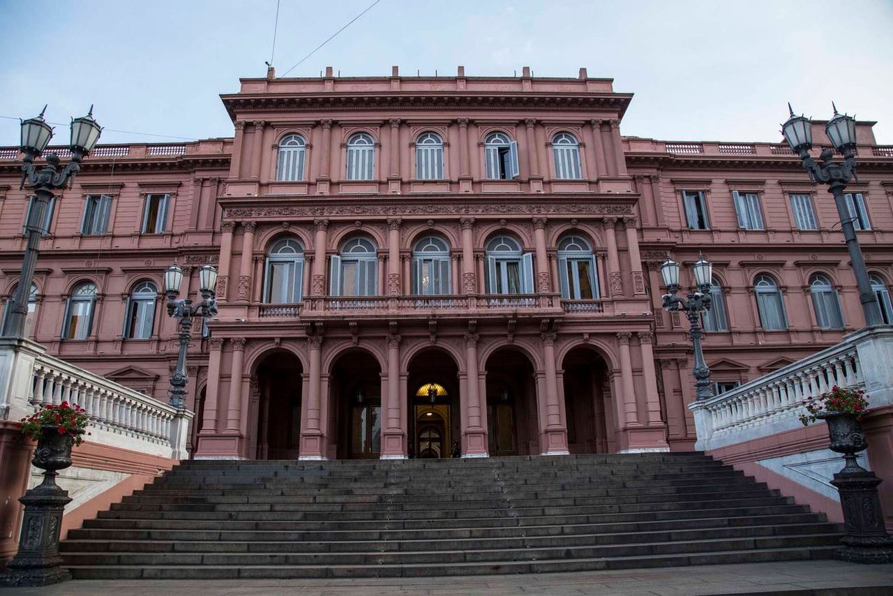 El Gobierno restituye el nombre Día de la Raza para el feriado del 12 de octubre