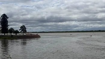 El Paraná crece y Goya podría superar la alerta