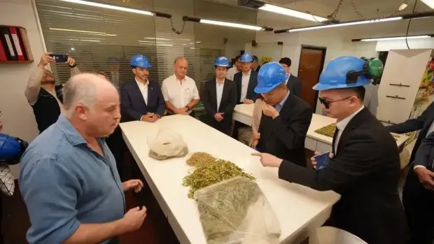 Cinco embajadores visitaron Corrientes en seis meses
