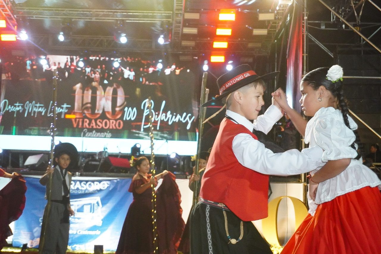Gobernador Virasoro celebró sus 100 años con una fiesta popular