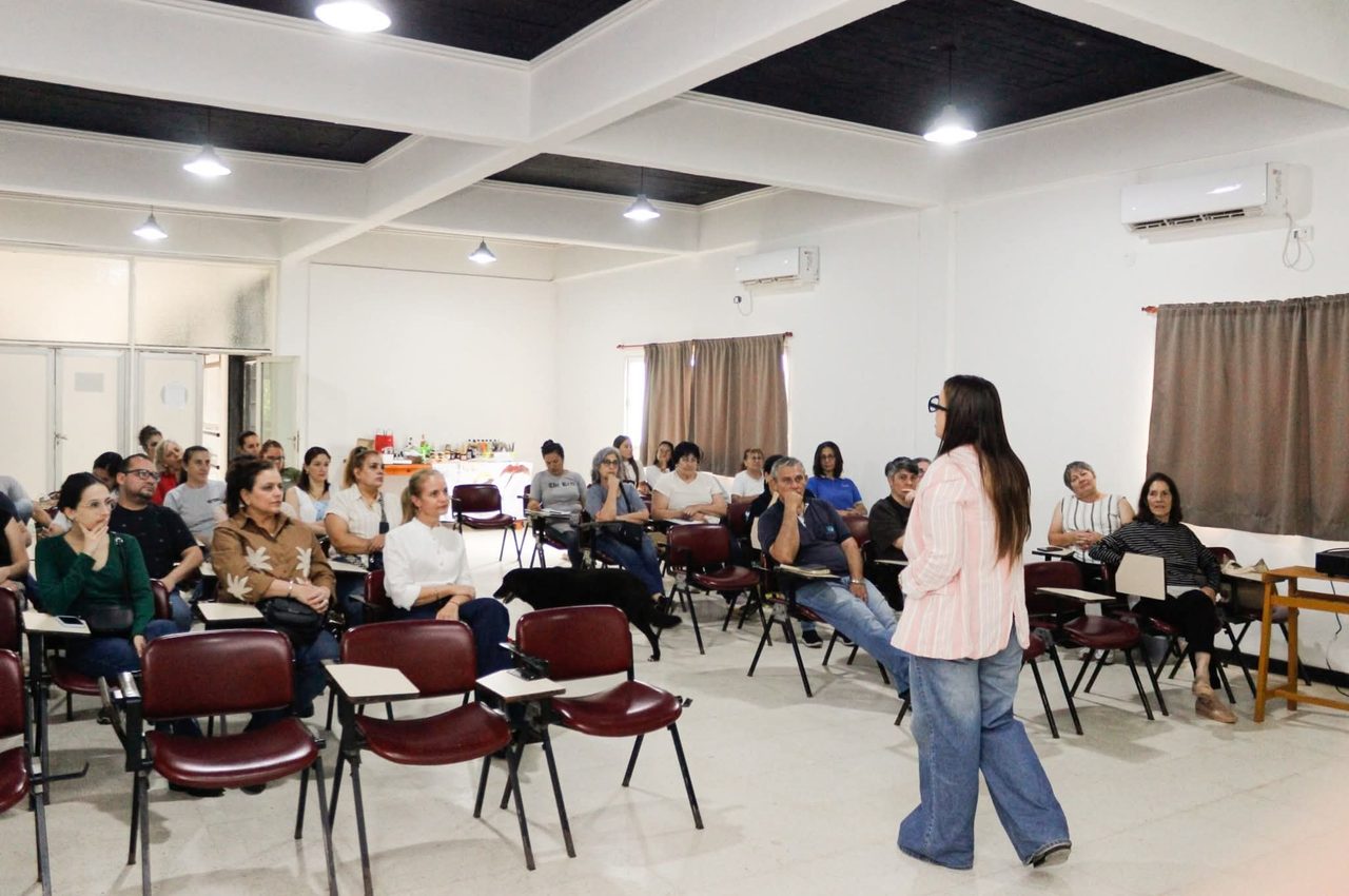 Charla sobre el sello Hecho en Corrientes para emprendedores locales