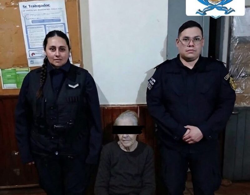 Encontraron desorientada a una anciana y la reunieron con su familia
