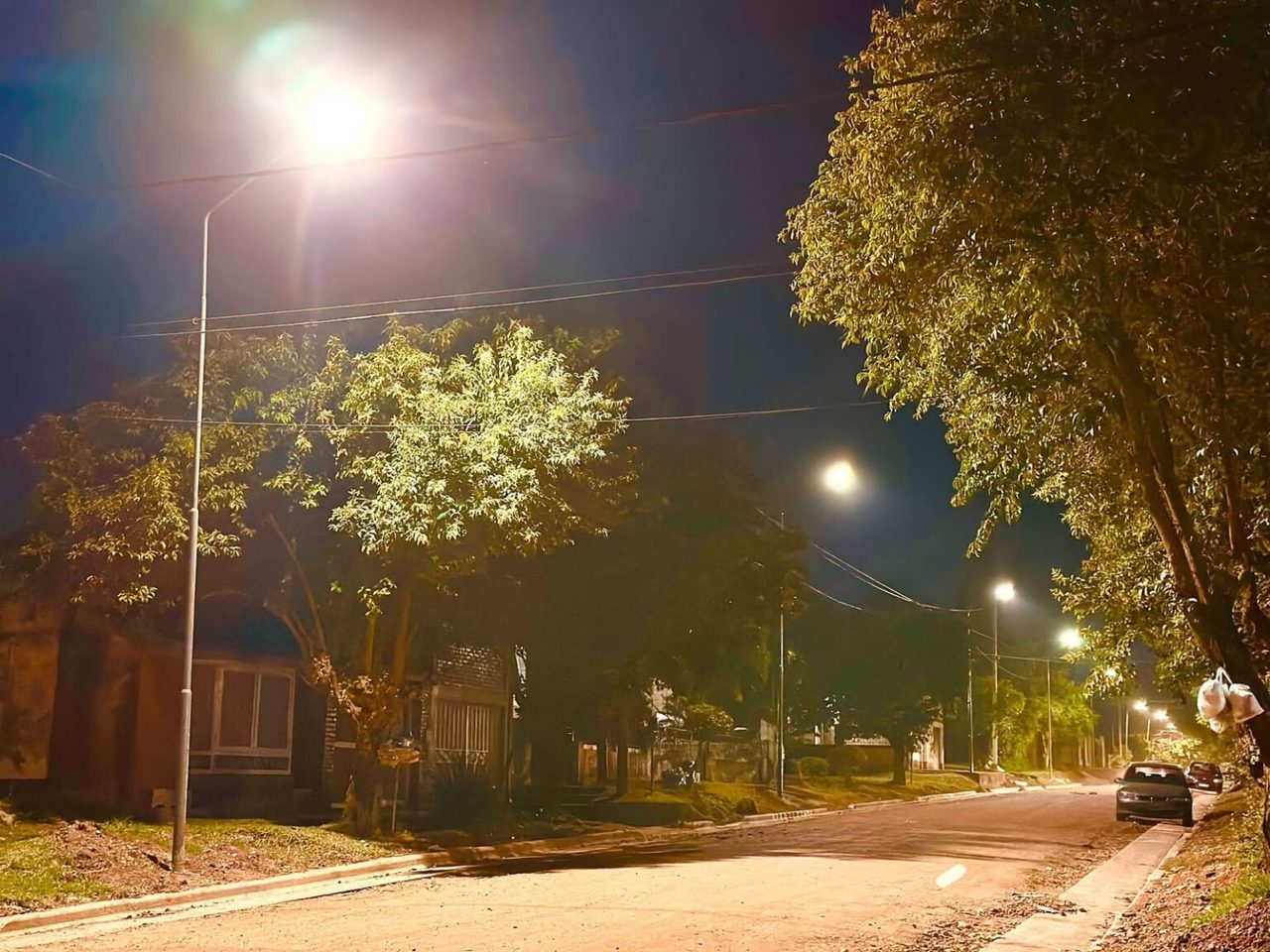 Santo Tomé: luces LED y cordones cuneta en el barrio Colón