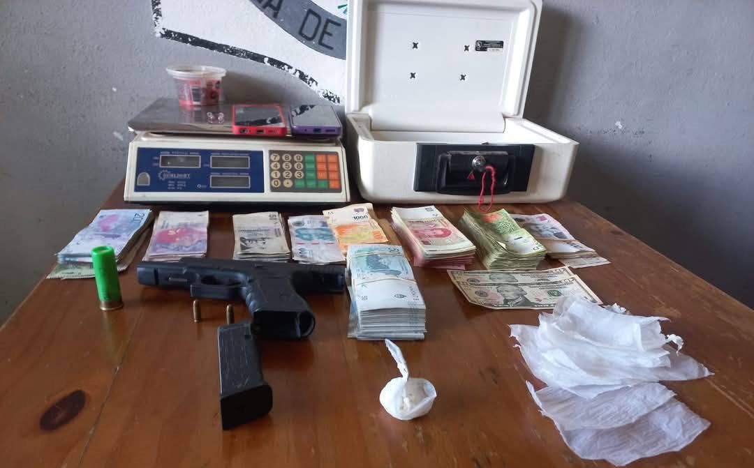 Allanaron un kiosco en Santo Tomé que vendía cocaína y secuestraron municiones