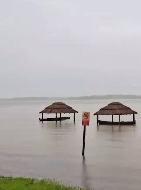 Alerta roja por la crecida del Paraná en Puerto Antequeras y Barranqueras
